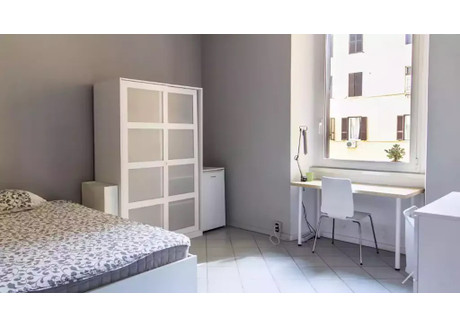 Mieszkanie do wynajęcia - Viale Regina Margherita Rome, Włochy, 210 m², 593 USD (2385 PLN), NET-97944322