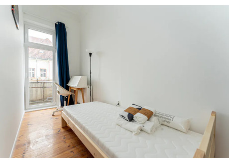 Mieszkanie do wynajęcia - Nordkapstraße Berlin, Niemcy, 111 m², 670 USD (2688 PLN), NET-97944372