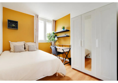 Mieszkanie do wynajęcia - Rue du Capitaine Morinet Le Kremlin-Bicêtre, Francja, 80 m², 675 USD (2721 PLN), NET-97971402