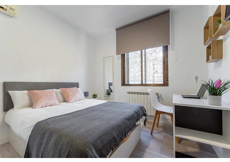 Mieszkanie do wynajęcia - Calle de Francisco Silvela Madrid, Hiszpania, 200 m², 825 USD (3325 PLN), NET-98059165