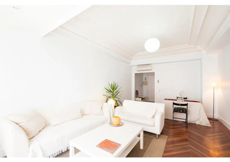 Mieszkanie do wynajęcia - Calle de Fuencarral Madrid, Hiszpania, 65 m², 2100 USD (8464 PLN), NET-98097186