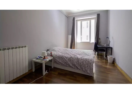 Mieszkanie do wynajęcia - Via Garigliano Rome, Włochy, 170 m², 614 USD (2353 PLN), NET-98098124