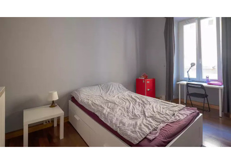 Mieszkanie do wynajęcia - Via Garigliano Rome, Włochy, 170 m², 602 USD (2353 PLN), NET-98098123