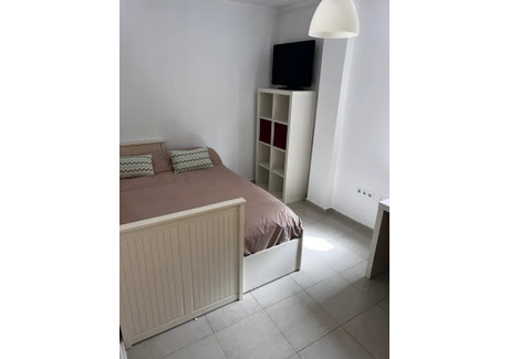 Mieszkanie do wynajęcia - Calle Bachiller Sansón Carrasco Málaga, Hiszpania, 130 m², 504 USD (1929 PLN), NET-98098228