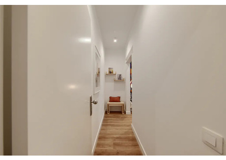 Mieszkanie do wynajęcia - Carrer de Rocafort Barcelona, Hiszpania, 89 m², 901 USD (3631 PLN), NET-98132725