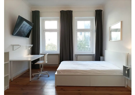 Mieszkanie do wynajęcia - Rhinower Straße Berlin, Niemcy, 45 m², 1657 USD (6413 PLN), NET-98162832