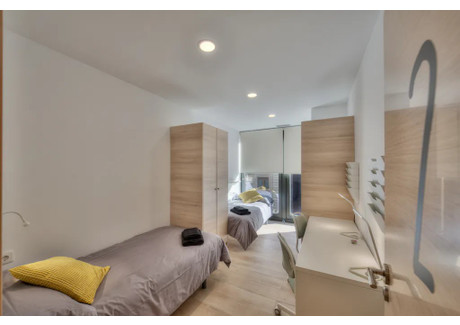 Mieszkanie do wynajęcia - Travessera de Gràcia Barcelona, Hiszpania, 102 m², 611 USD (2345 PLN), NET-98234042