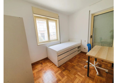 Dom do wynajęcia - Rua do Amial Porto, Portugalia, 120 m², 379 USD (1524 PLN), NET-98260647