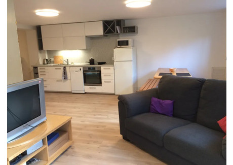 Mieszkanie do wynajęcia - Rue de la Cambre Woluwe-Saint-Pierre, Belgia, 55 m², 1042 USD (4075 PLN), NET-98420424