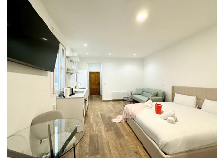 Mieszkanie do wynajęcia - Calle de Hortaleza Madrid, Hiszpania, 30 m², 1561 USD (6383 PLN), NET-98643430