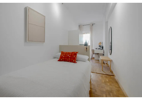 Mieszkanie do wynajęcia - Calle del Poeta Joan Maragall Madrid, Hiszpania, 180 m², 444 USD (1788 PLN), NET-98722525