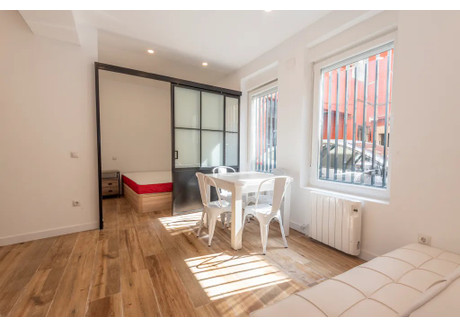 Mieszkanie do wynajęcia - Travesía del Oxígeno Madrid, Hiszpania, 40 m², 1511 USD (5801 PLN), NET-98957763