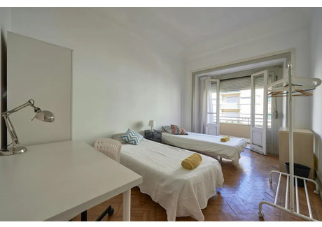 Mieszkanie do wynajęcia - Avenida Almirante Reis Lisbon, Portugalia, 100 m², 707 USD (2956 PLN), NET-99052832