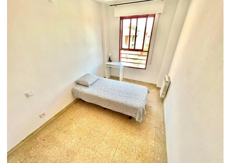 Dom do wynajęcia - Calle de los Andaluces del Pozo Madrid, Hiszpania, 110 m², 354 USD (1449 PLN), NET-99280480