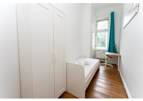 Mieszkanie do wynajęcia - Bornholmer Straße Berlin, Niemcy, 81 m², 712 USD (2733 PLN), NET-99317563