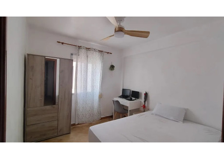 Mieszkanie do wynajęcia - Carrer del Poeta Mas i Ros Valencia, Hiszpania, 75 m², 435 USD (1705 PLN), NET-99347680