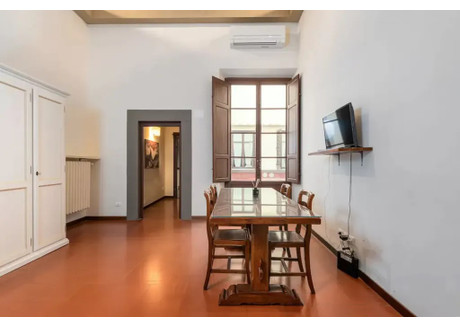 Mieszkanie do wynajęcia - Via dei Servi Florence, Włochy, 40 m², 1851 USD (7587 PLN), NET-99594260