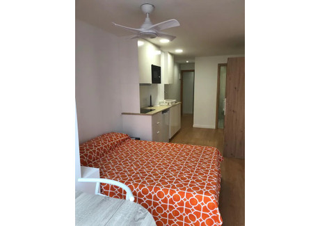 Mieszkanie do wynajęcia - Carrer Músic Ginés Valencia, Hiszpania, 20 m², 727 USD (2982 PLN), NET-99623316