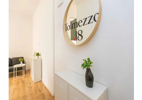 Mieszkanie do wynajęcia - Via Tolmezzo Milan, Włochy, 90 m², 921 USD (3766 PLN), NET-99751852