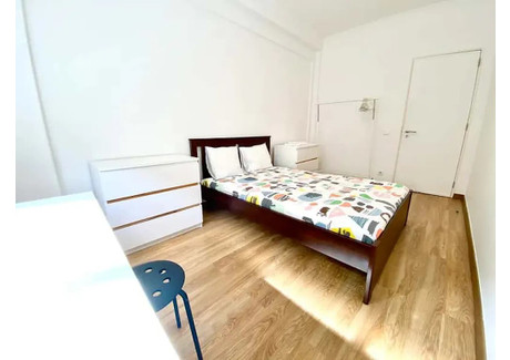 Mieszkanie do wynajęcia - Rua Morais Soares Lisbon, Portugalia, 90 m², 565 USD (2318 PLN), NET-99806024