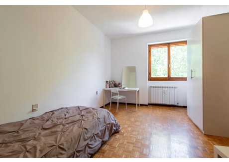 Mieszkanie do wynajęcia - Via della Marna Milan, Włochy, 120 m², 773 USD (3210 PLN), NET-99855372