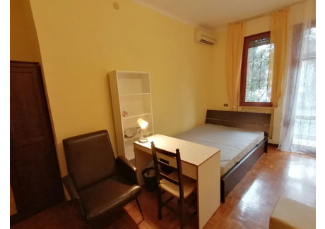 Mieszkanie do wynajęcia - Via Montello Padova, Włochy, 170 m², 684 USD (2743 PLN), NET-99856025