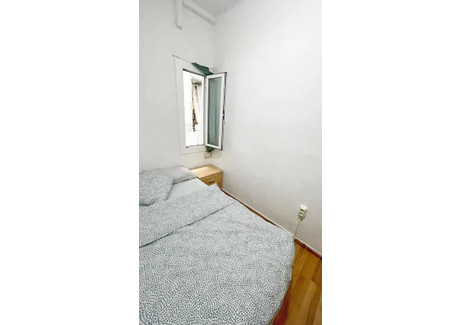 Mieszkanie do wynajęcia - Avinguda Meridiana Barcelona, Hiszpania, 100 m², 720 USD (2888 PLN), NET-99874722