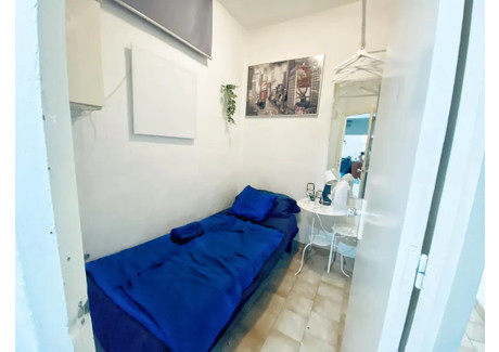 Mieszkanie do wynajęcia - Carrer de Santa Elena Barcelona, Hiszpania, 80 m², 434 USD (1776 PLN), NET-99903647