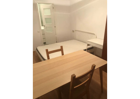 Mieszkanie do wynajęcia - Carrer d'Àvila Barcelona, Hiszpania, 95 m², 671 USD (2578 PLN), NET-99942562