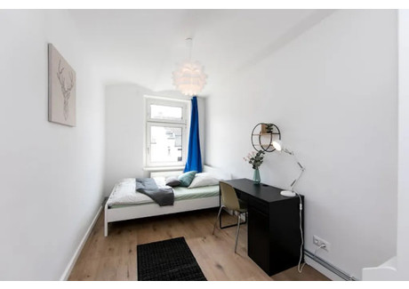 Mieszkanie do wynajęcia - Dominicusstraße Berlin, Niemcy, 80 m², 773 USD (2966 PLN), NET-99992376