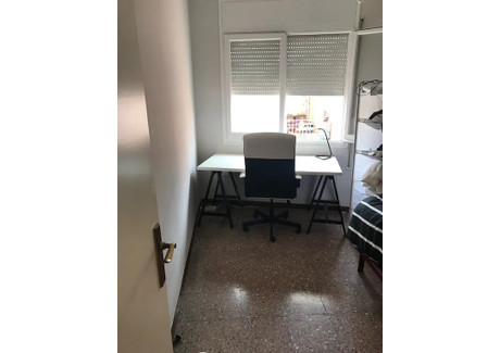 Mieszkanie do wynajęcia - Carrer de Mallorca Barcelona, Hiszpania, 88 m², 437 USD (1750 PLN), NET-90197787