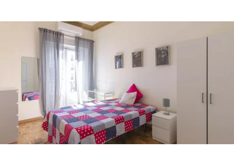 Mieszkanie do wynajęcia - Calle de San Bernardo Madrid, Hiszpania, 260 m², 713 USD (2979 PLN), NET-92839216