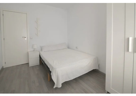 Mieszkanie do wynajęcia - Avinguda del Primat Reig Valencia, Hiszpania, 108 m², 474 USD (1966 PLN), NET-92839927