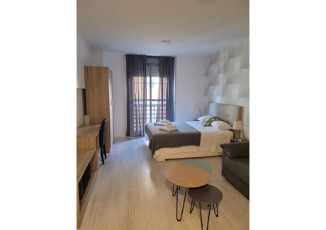 Mieszkanie do wynajęcia - Calle Dos Aceras Málaga, Hiszpania, 25 m², 2766 USD (10 593 PLN), NET-93151218