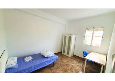 Mieszkanie do wynajęcia - Carrer dels Jurats Valencia, Hiszpania, 90 m², 367 USD (1533 PLN), NET-93518287