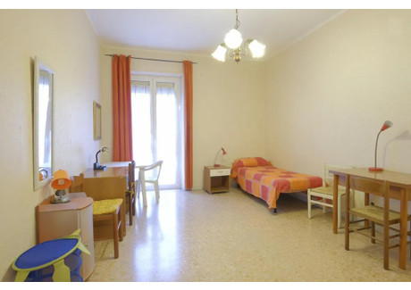 Mieszkanie do wynajęcia - Viale Guglielmo Marconi Rome, Włochy, 90 m², 712 USD (2974 PLN), NET-93614118