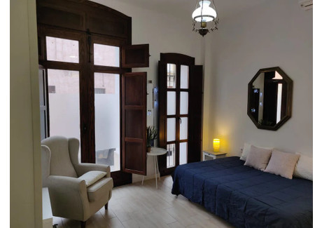 Mieszkanie do wynajęcia - Carrer Vidal de Canelles Valencia, Hiszpania, 32 m², 755 USD (2976 PLN), NET-93671054