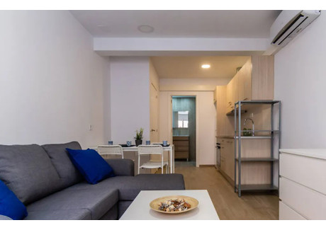 Mieszkanie do wynajęcia - Carrer del Moianès Barcelona, Hiszpania, 45 m², 1341 USD (5148 PLN), NET-93848200