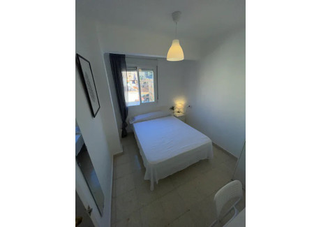 Mieszkanie do wynajęcia - Calle Barcenillas Málaga, Hiszpania, 120 m², 486 USD (2030 PLN), NET-93925266