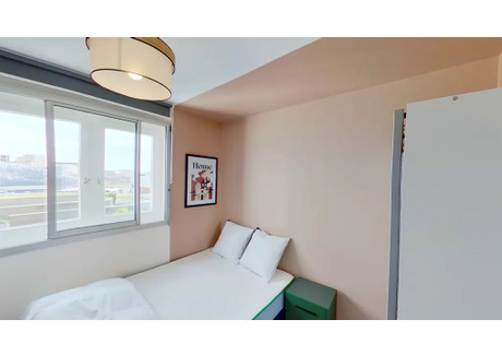 Mieszkanie do wynajęcia - Rue des Cailloux Clichy, Francja, 86 m², 972 USD (4063 PLN), NET-102311851