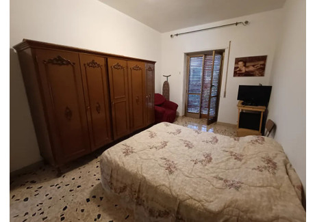 Mieszkanie do wynajęcia - Via Laterina Rome, Włochy, 136 m², 551 USD (2242 PLN), NET-94288608