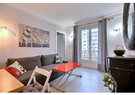 Mieszkanie do wynajęcia - Rue Rouvet Paris, Francja, 42 m², 1652 USD (6773 PLN), NET-94500554