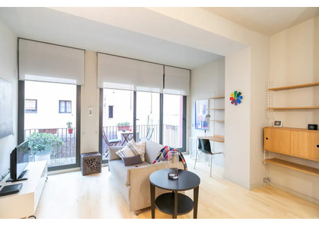 Mieszkanie do wynajęcia - Carrer de Sant Pere Més Baix Barcelona, Hiszpania, 52 m², 1547 USD (5925 PLN), NET-95125758