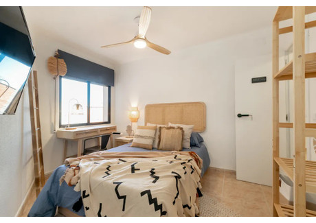 Mieszkanie do wynajęcia - Carrer dels Agudells Barcelona, Hiszpania, 75 m², 696 USD (2741 PLN), NET-95247909