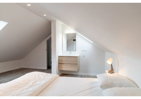Mieszkanie do wynajęcia - Rue du Marché aux Herbes Brussels, Belgia, 200 m², 741 USD (2918 PLN), NET-95412610