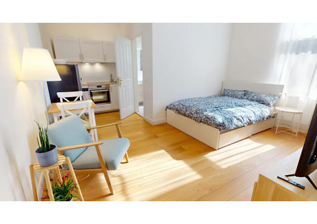 Mieszkanie do wynajęcia - Pariser Straße Berlin, Niemcy, 25 m², 1386 USD (5460 PLN), NET-95746556
