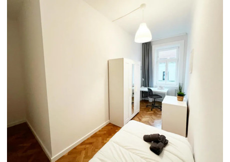 Mieszkanie do wynajęcia - Neustiftgasse Vienna, Austria, 60 m², 643 USD (2579 PLN), NET-95993665