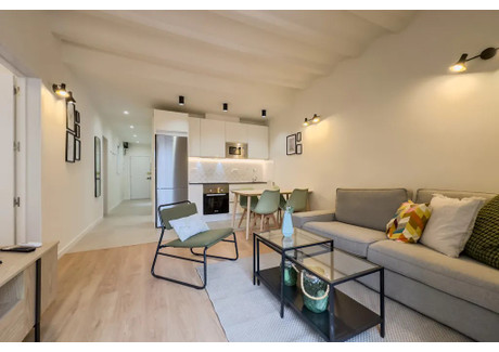Mieszkanie do wynajęcia - Carrer de Sant Antoni Abat Barcelona, Hiszpania, 52 m², 1677 USD (6758 PLN), NET-96018325