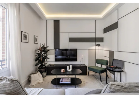 Mieszkanie do wynajęcia - Calle de Alonso Cano Madrid, Hiszpania, 86 m², 4276 USD (16 849 PLN), NET-96561879