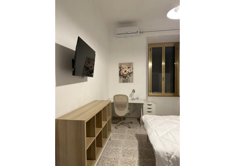 Mieszkanie do wynajęcia - Viale dello Scalo San Lorenzo Rome, Włochy, 110 m², 816 USD (3216 PLN), NET-96665283